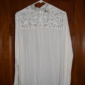 Who What Wear lace detail blouse, size XL